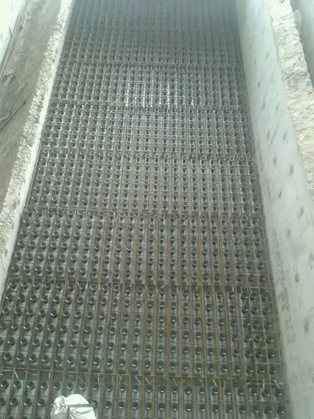 现浇滤头、滤板